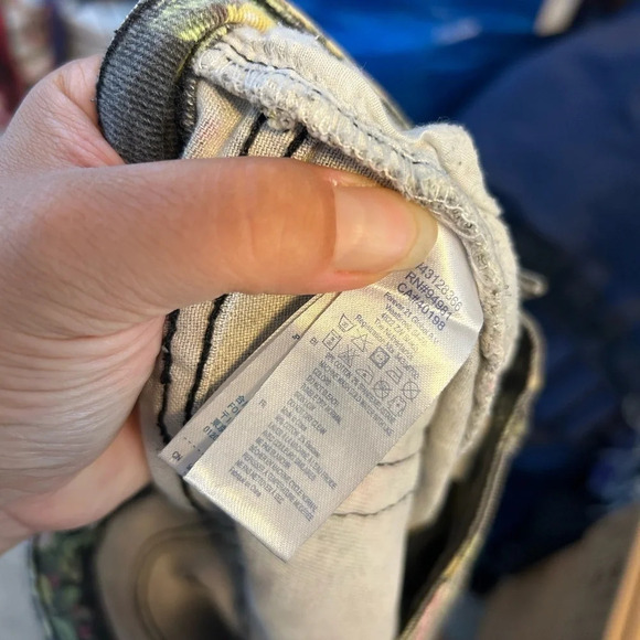 Forever 21 Low Rise Floral Skinny Jeans - Picture 4 of 4